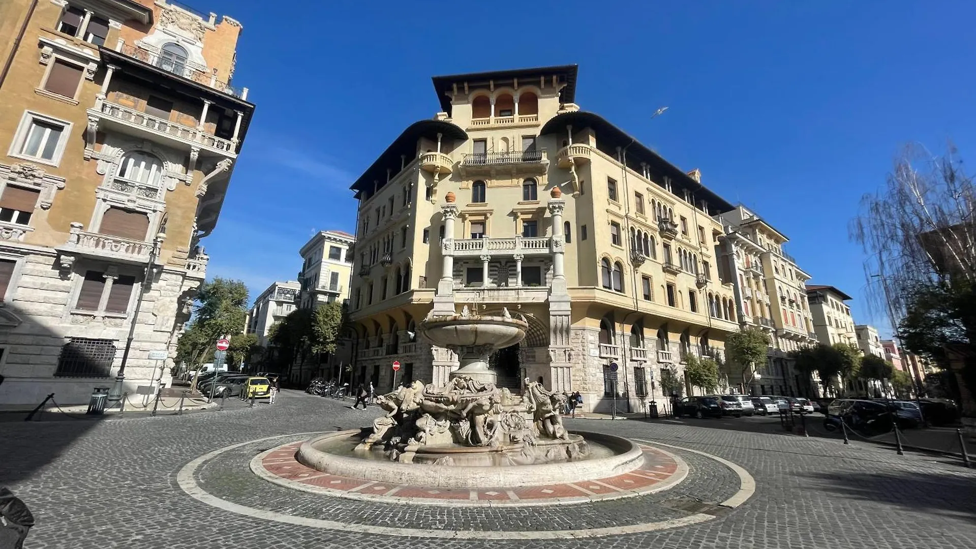 Roma Luxury Apartment