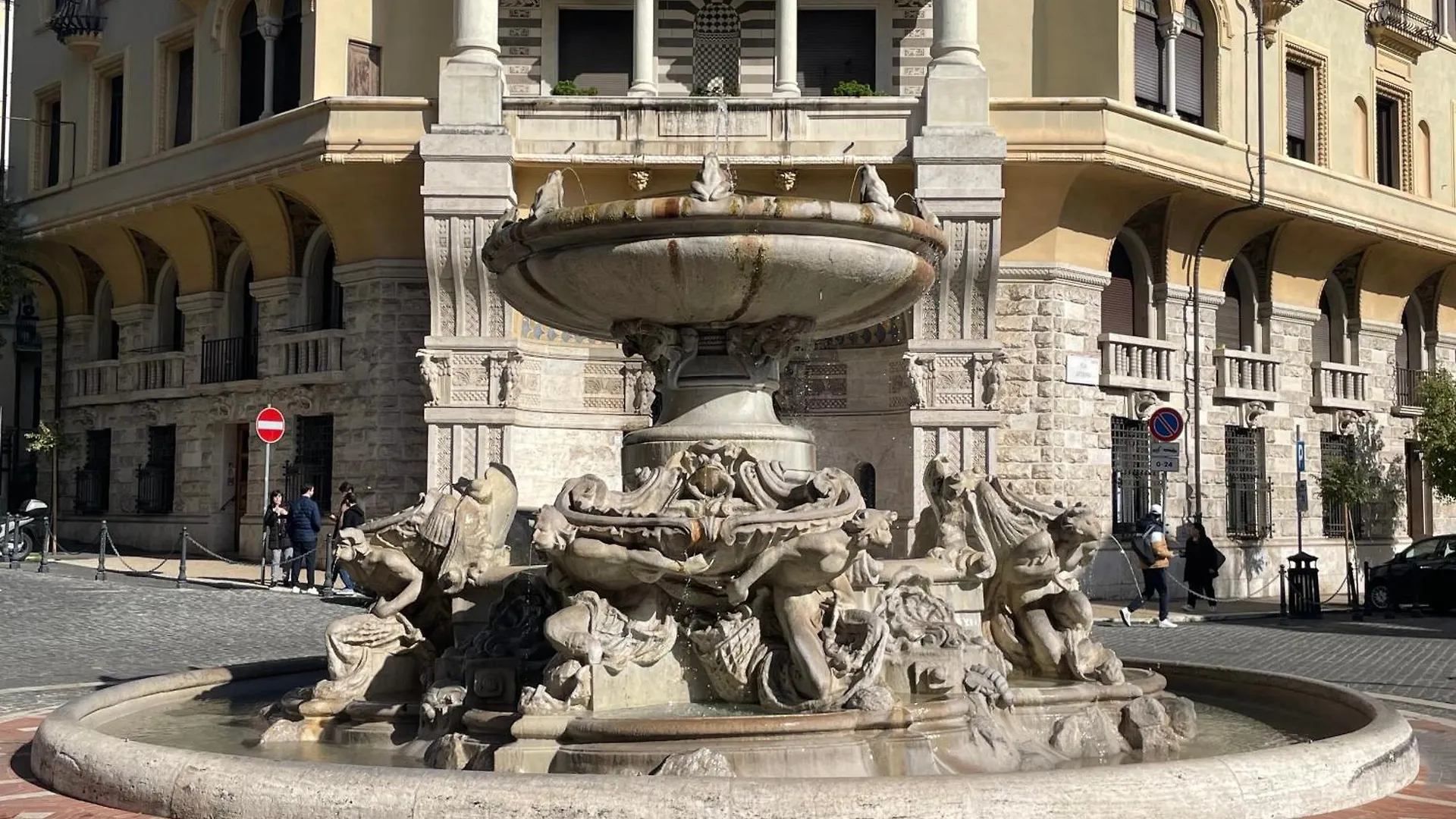 Roma Luxury Apartment