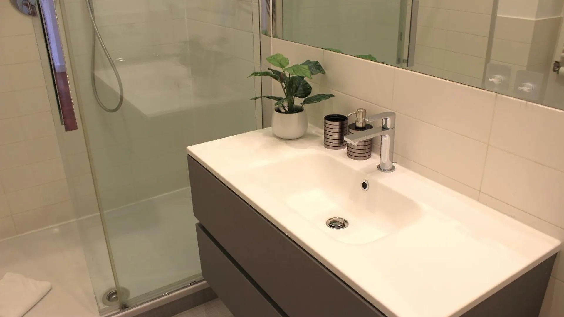 Roma Luxury Apartment