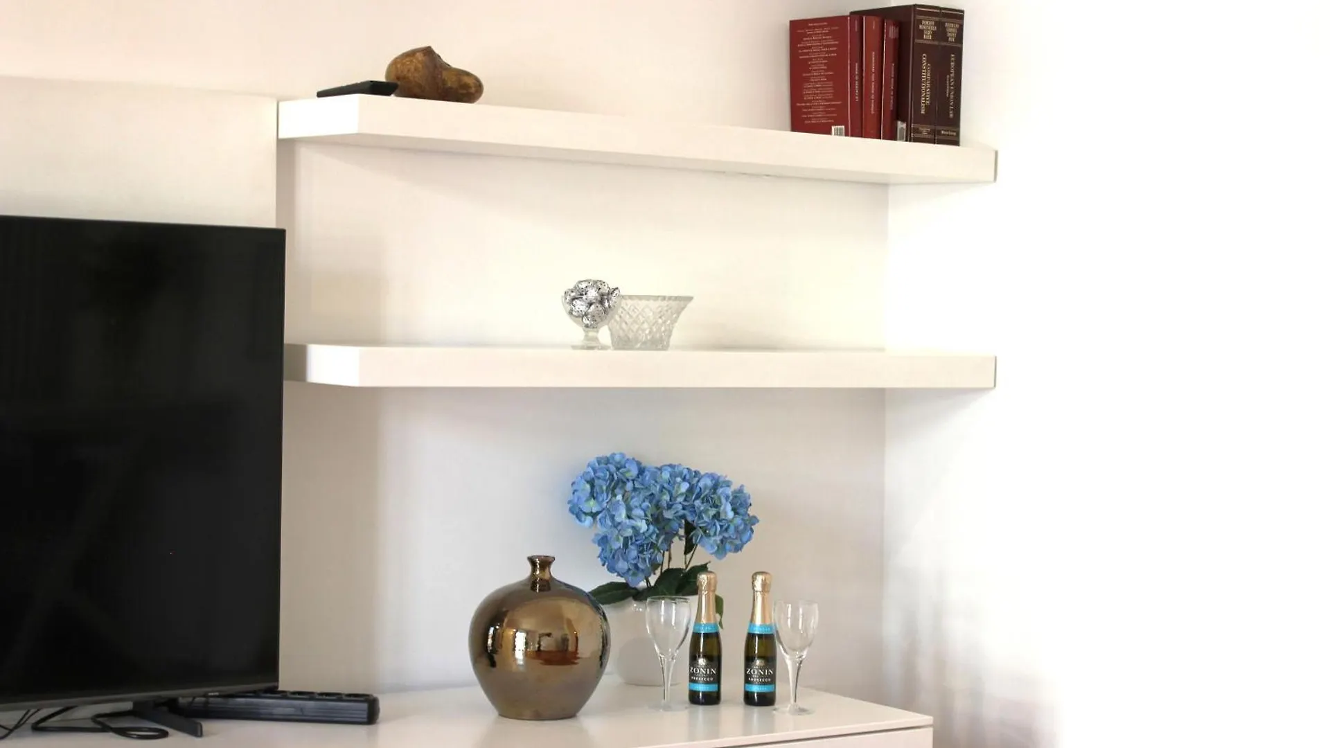Roma Luxury Apartment